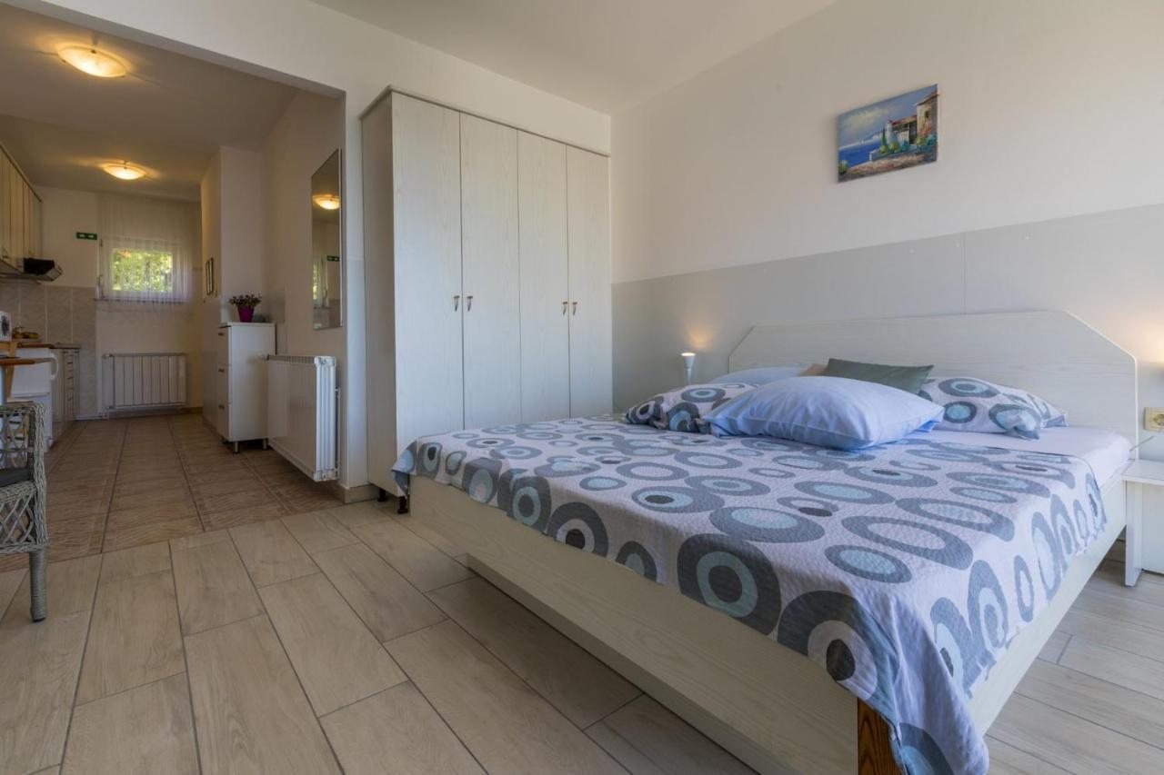 Blue Pearl Apartments Цриквениця Екстер'єр фото