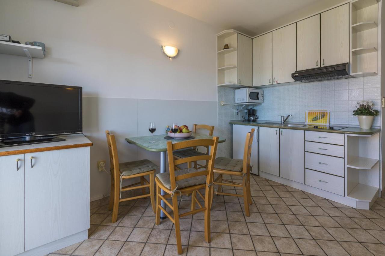 Blue Pearl Apartments Цриквениця Екстер'єр фото