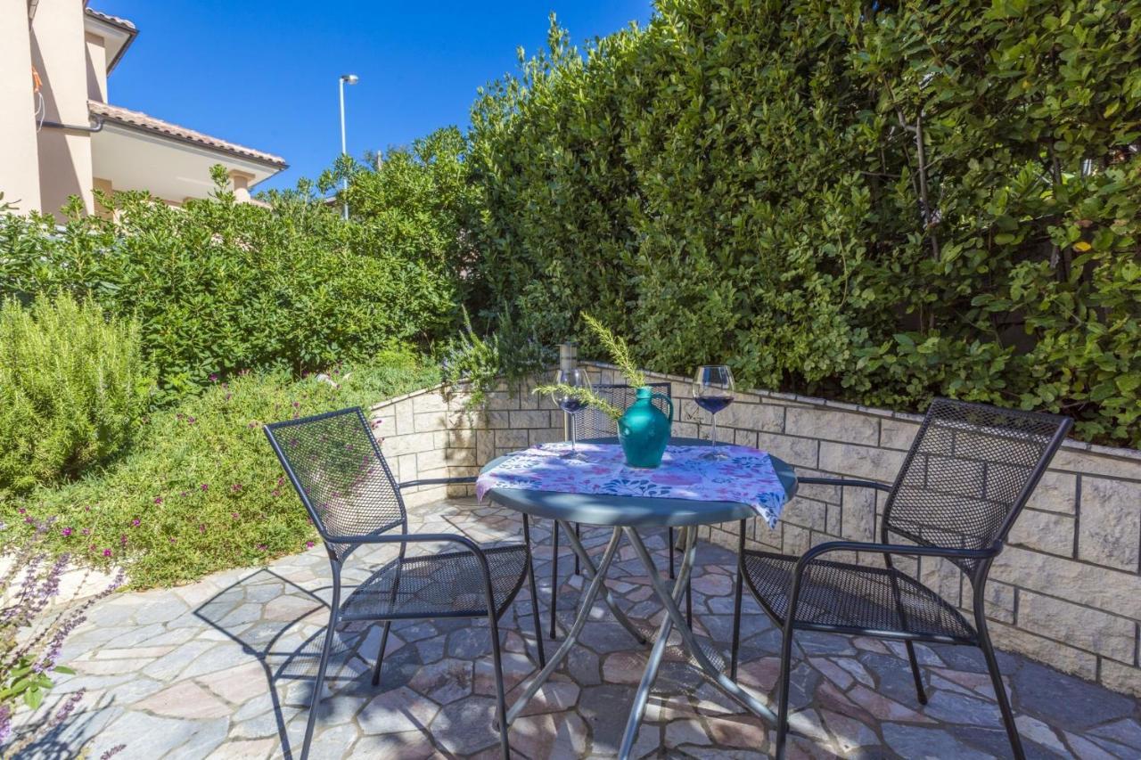Blue Pearl Apartments Цриквениця Екстер'єр фото